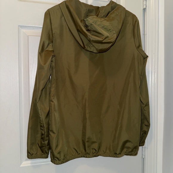 Windbreaker - Picture 3 of 3